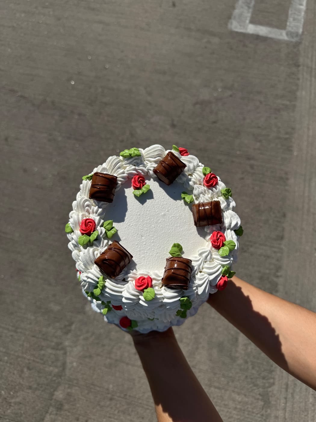 Vintage Rose Cake — photo 2
